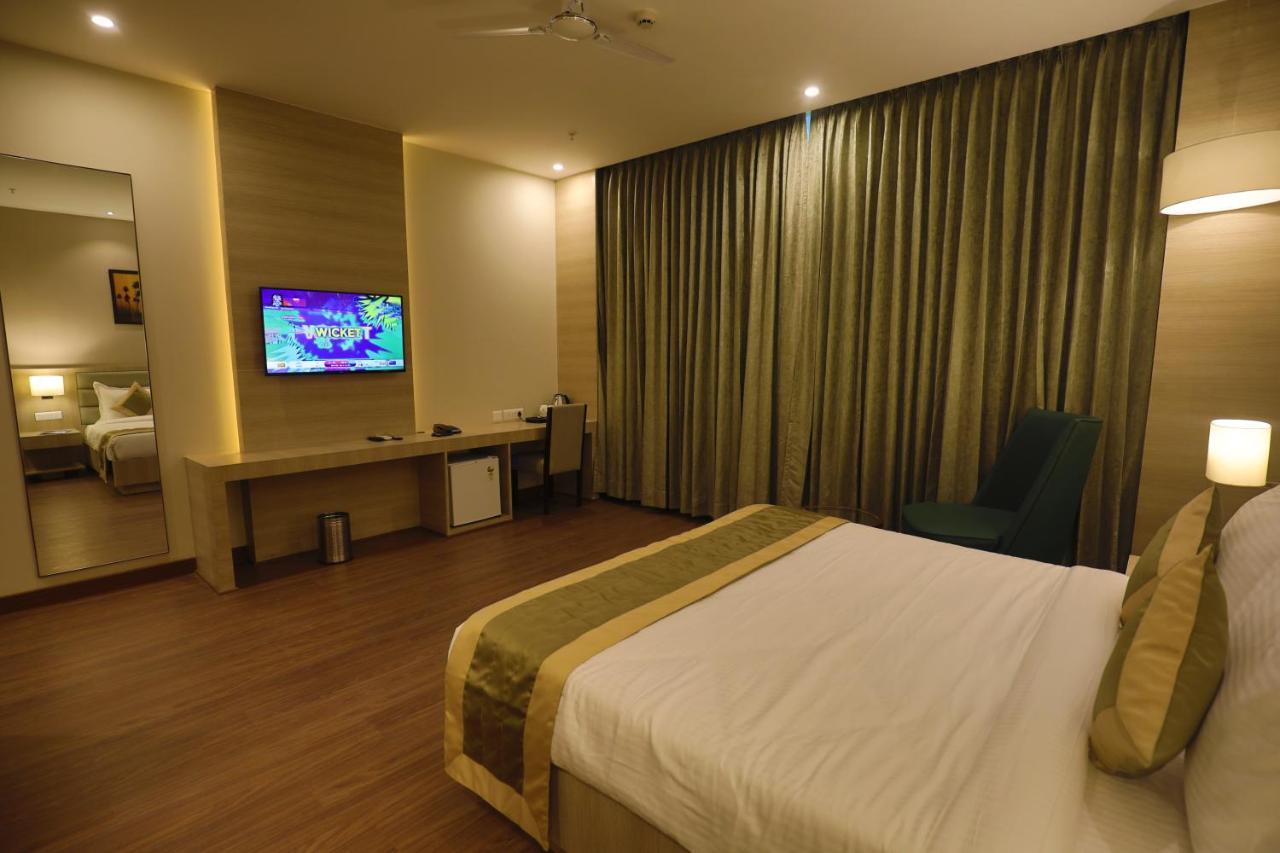 Hotel Goa Country Club Gurgaon Esterno foto