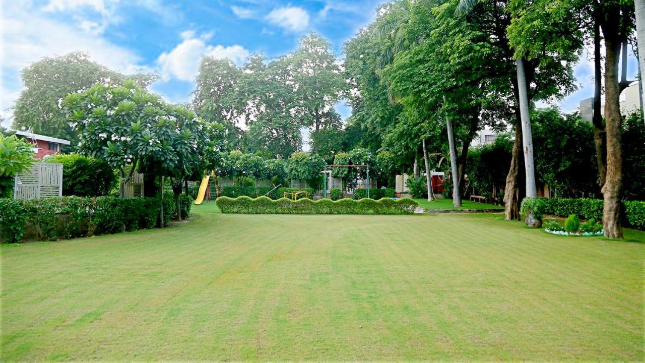 Hotel Goa Country Club Gurgaon Esterno foto
