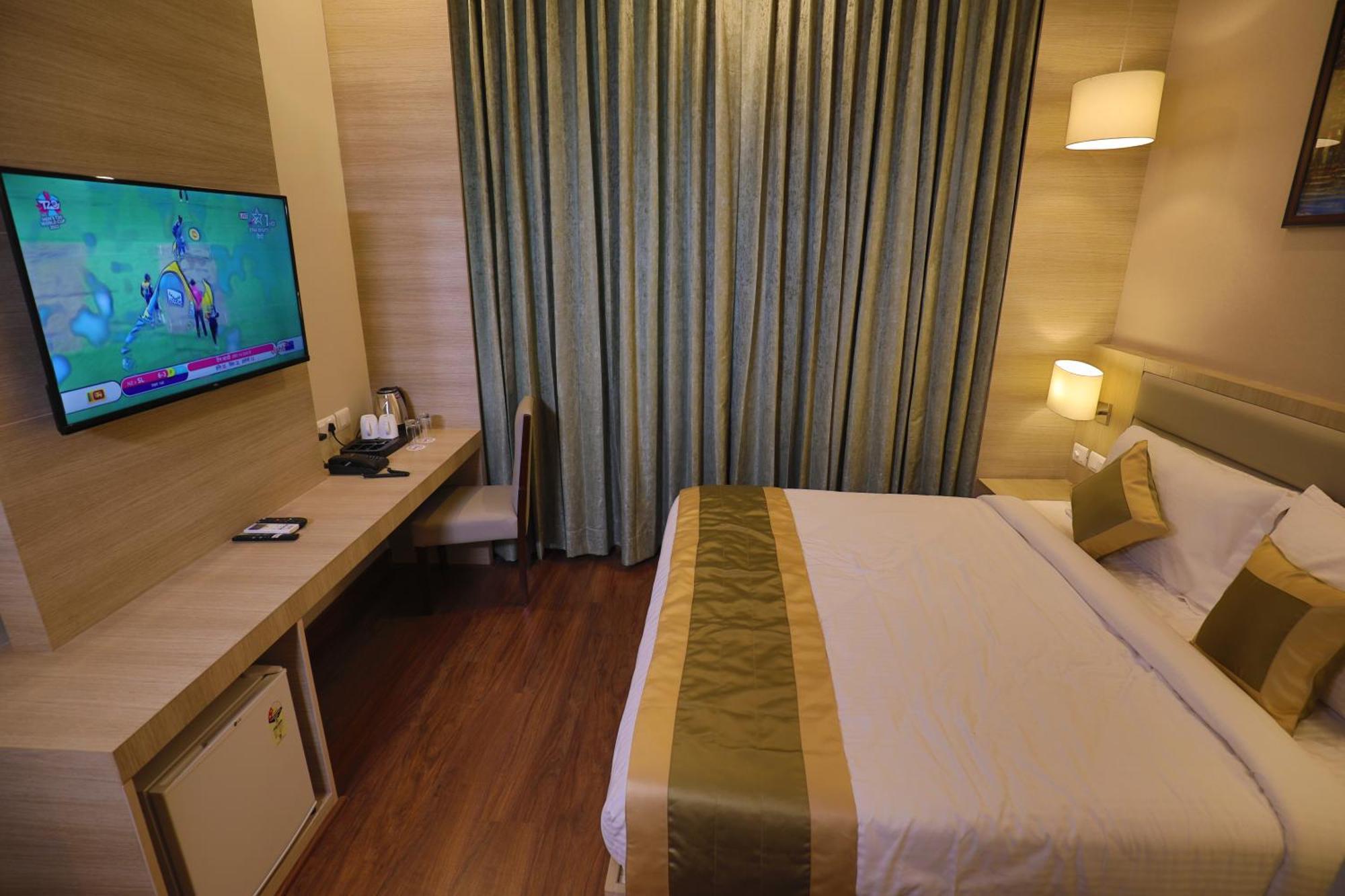 Hotel Goa Country Club Gurgaon Esterno foto